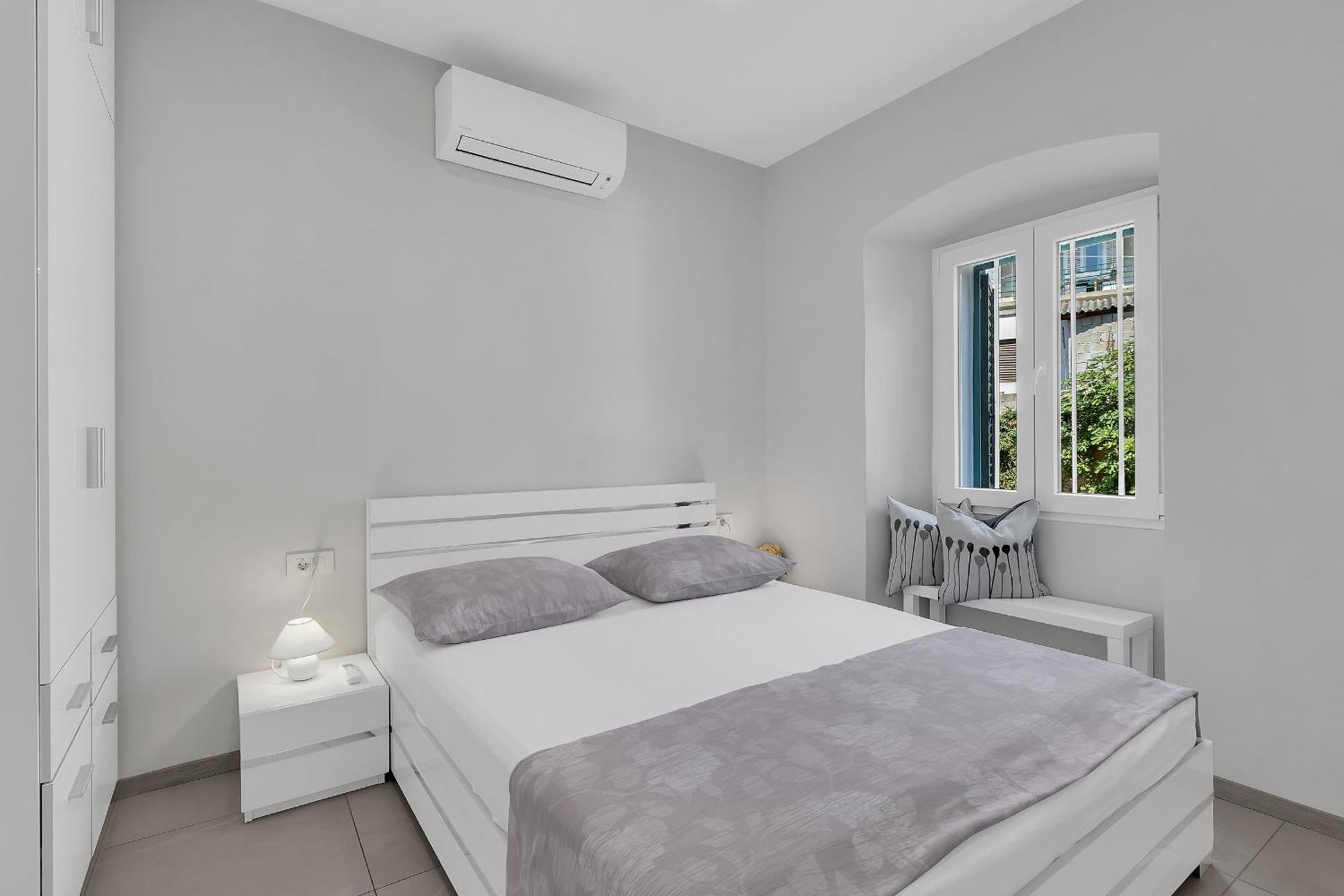 Apartment Dvor Kalalarga Makarska Exterior foto