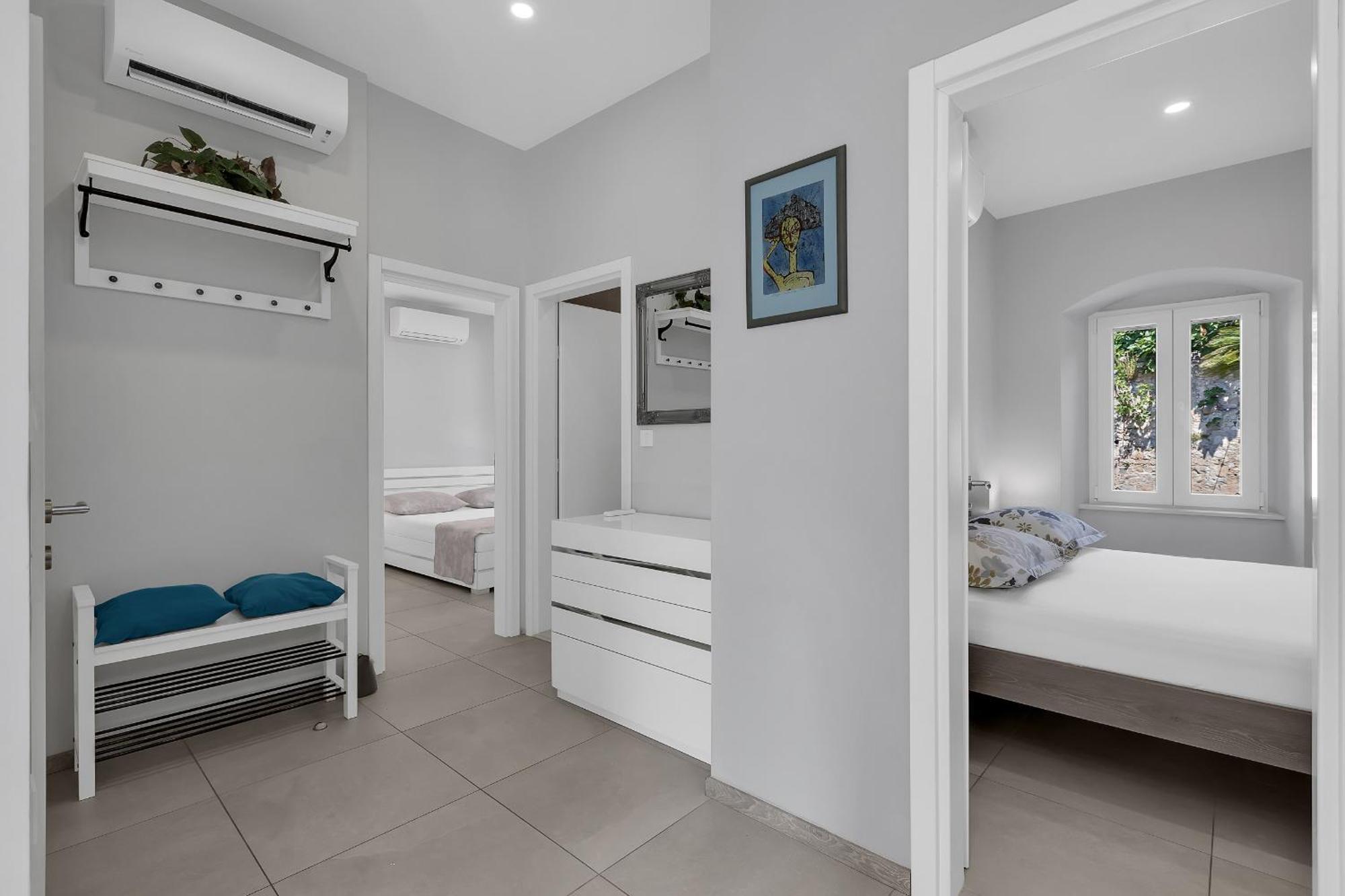 Apartment Dvor Kalalarga Makarska Exterior foto
