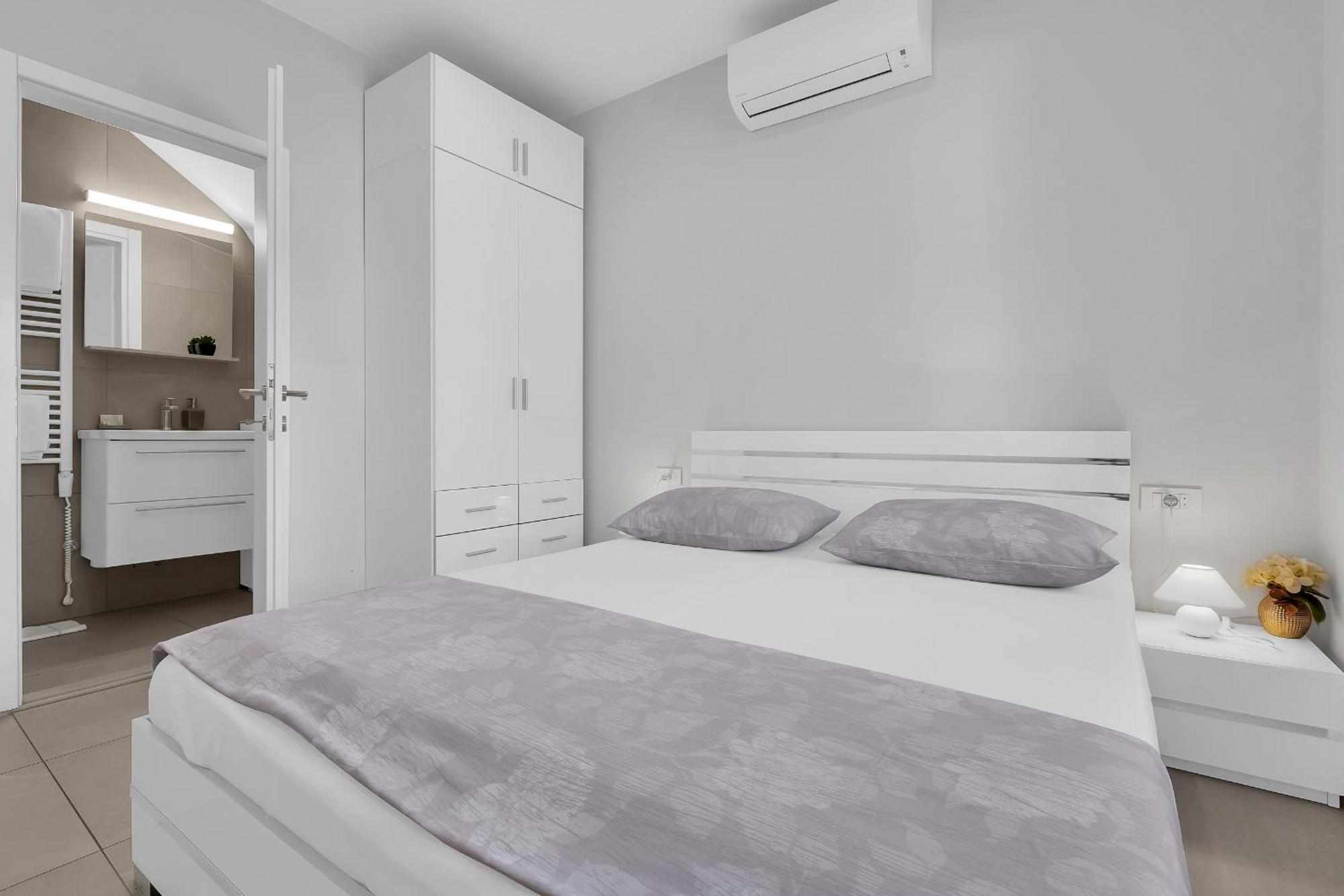 Apartment Dvor Kalalarga Makarska Exterior foto